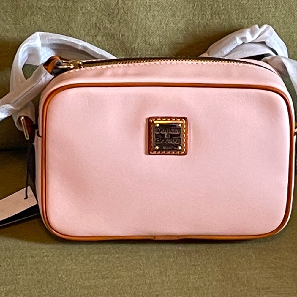 Dooney & Bourke Wexford Leather Camera Bag
